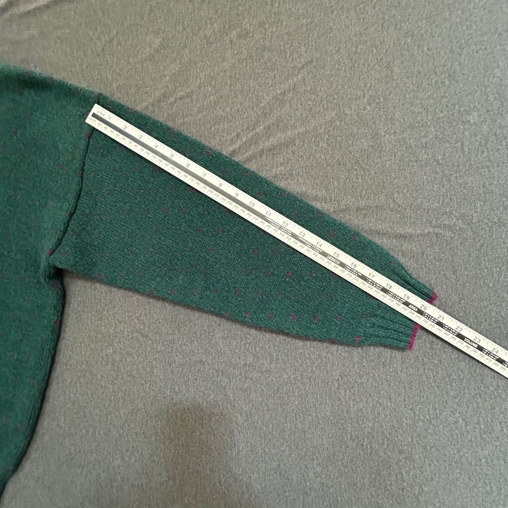 Vintage Woolrich Mallard Cardigan Sweater Womens M Green Wool Hong Kong - Picture 12 of 12